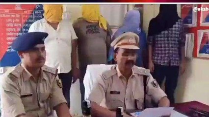 अरवल: पुलिस ने चार पहिया वाहन से भारी मात्रा में अंग्रेजी शराब किया बरामद, पांच तस्कर गिरफ्तार