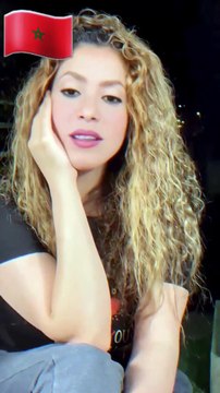 بانسجام: شاكيرا تغني كامل الأوصاف لعبد الحليم حافظ