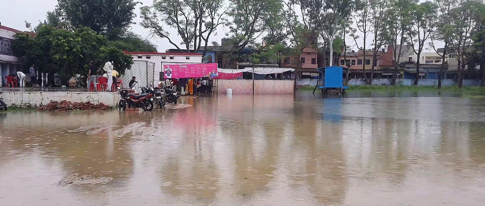 झमाझम बारिश से बाजार में जलभराव, जगर बांध में आया महज 1.2 फीट पानी