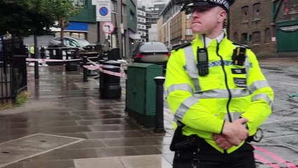 Pedestrians injured after police chase in Whitechapel