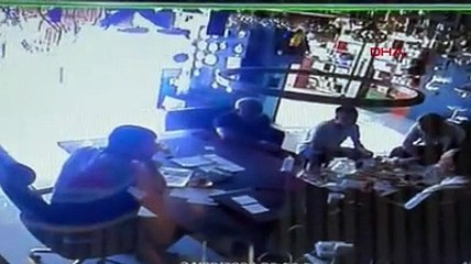 Deprem anı kamerada