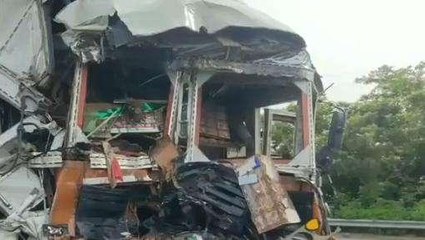 సంగారెడ్డి: ఘోర రోడ్డు ప్రమాదం.. ఇద్దరు మృతి