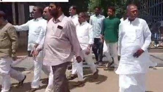 కడప జిల్లా: జైలుకు వచ్చిన టీడీపీ నేతలు... పోలీసుల తీరుపై ఆగ్రహం