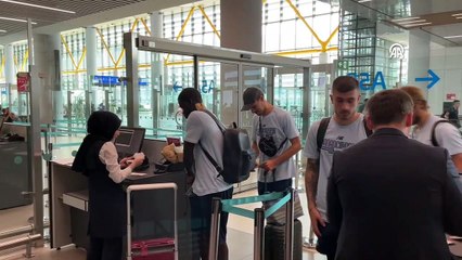 Adana Demirspor kafilesi Genk'e hareket etti