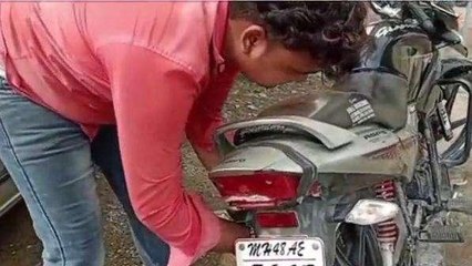 गोपालगंज: बाइक की सीट के नीचे छुपाकर यूपी से ला रहे थे शराब, एक तस्कर गिरफ्तार