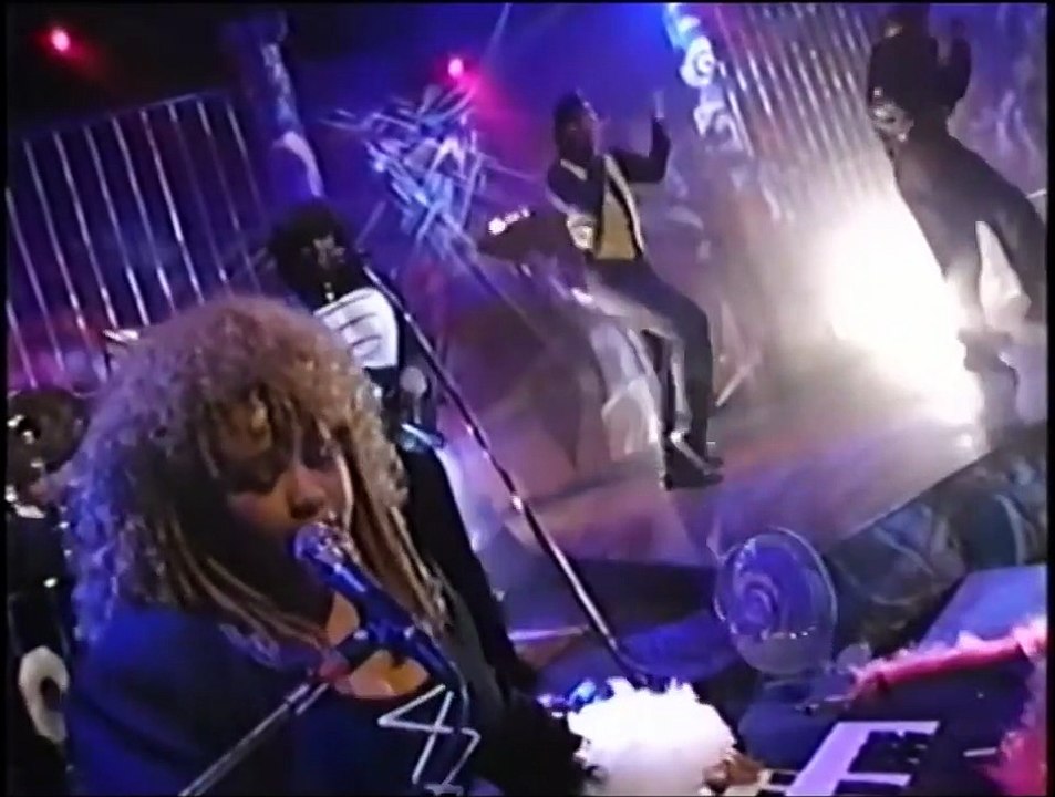 Prince chante son tube "Cream" en live