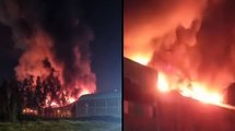 Un voraz incendio consumió dos bodegas en zona industrial de Tocancipá