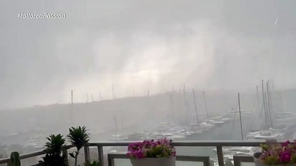 Un temporal sacude la costa mediterránea de España