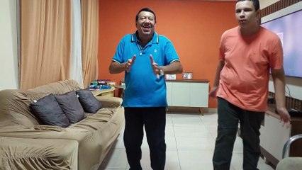 Luis Henrique e Vovô Valdivino Dançando Hoje é Seu Aniversário
