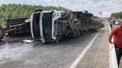 Manisa'da Kamyonun Çarptığı Traktörde Bir Kadın Hayatını Kaybetti