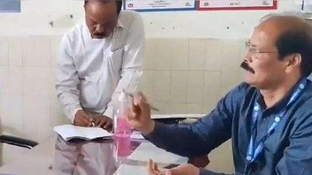 సిరికొండ: ప్రభుత్వ ఆసుపత్రిని తనిఖీ చేసిన డిఎంహెచ్వో