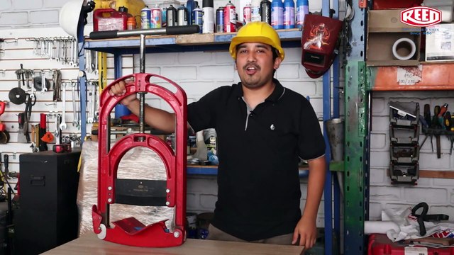 Demostración de Guillotina - Reed Manufacturing