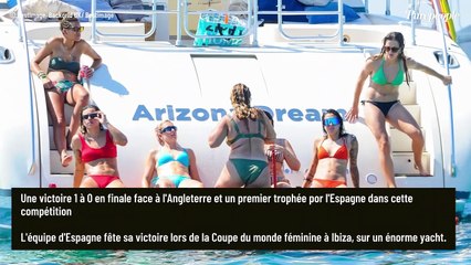 PHOTOS Coupe du monde féminine : Malgré les scandales en rafale, les Espagnoles s'éclatent à Ibiza sur un énorme yacht !