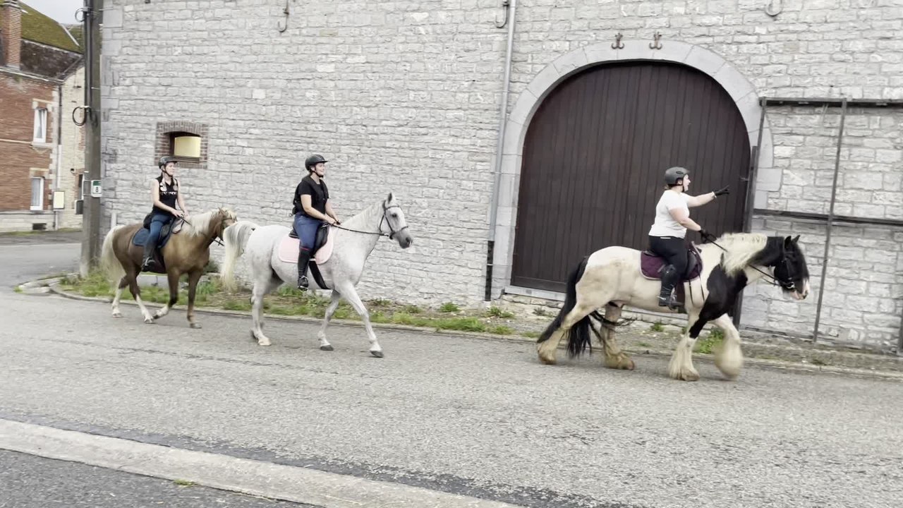 Chevauchée au Pays des Lacs