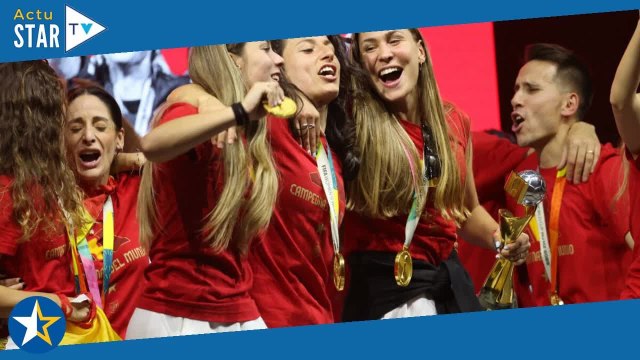 PHOTOS Coupe du monde féminine Malgré les scandales en rafale, les Espagnoles s'éclatent à Ibiza s