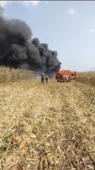 Colheitadeira pega fogo e mobiliza bombeiros em Goioerê