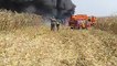 Colheitadeira pega fogo e mobiliza bombeiros em Goioerê