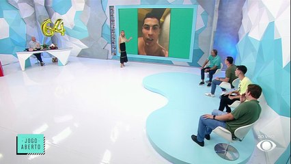 Luciele manda parabéns a Denilson e dá puxão de orelha no penta: “ficando barrigudo!”