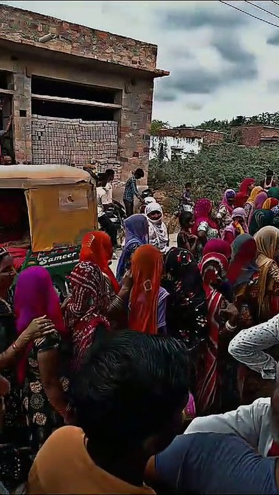 खाद्य सुरक्षा योजना-जयपुर जिले को सितंबर के लिए कम मिला गेहूं,राशन की दुकानों पर अभी से लगने लगी कतारें,देखें इस विडियो को