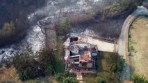 El incendio forestal del noreste de Grecia destruye viviendas y un cementerio
