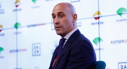 Rubiales dimite este viernes como presidente de la RFEF