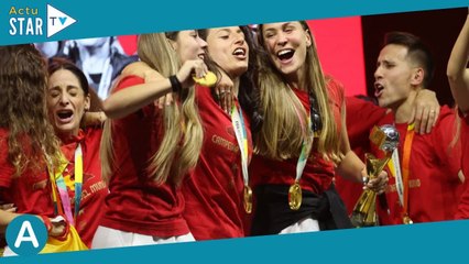 PHOTOS Coupe du monde féminine  Malgré les scandales en rafale, les Espagnoles s'éclatent à Ibiza s