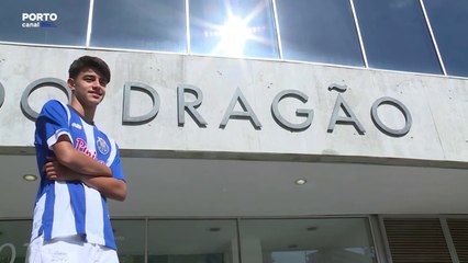 FC Porto (Formação): João Tavares assina contrato de formação