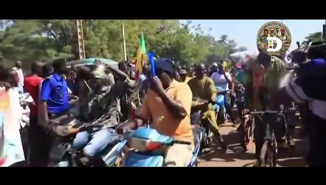 Lecture du manifeste de l’Opération Défense de la Patrie “D”