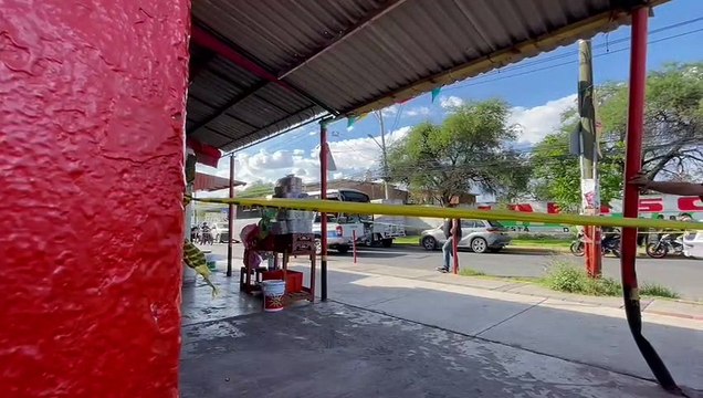 “Atacan a balazos a dos en Las Pintas”