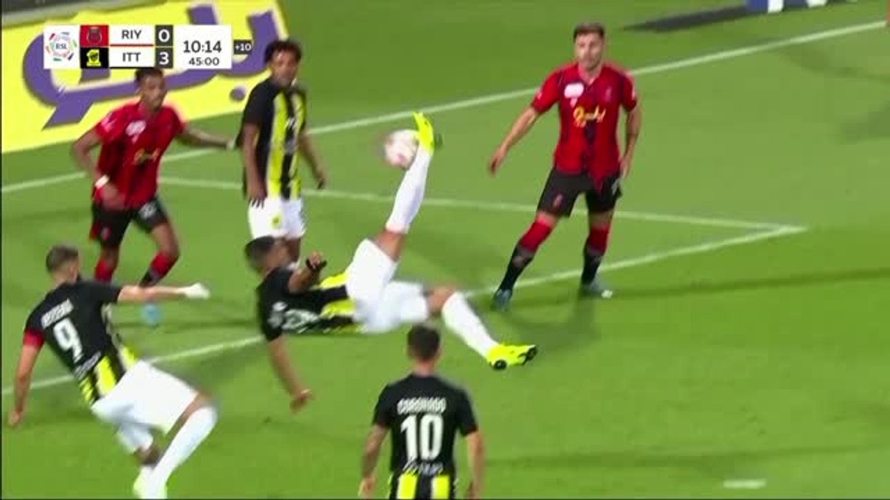 Saudi Pro League - Benzema buteur et passeur, Al-Ittihad s'impose largement