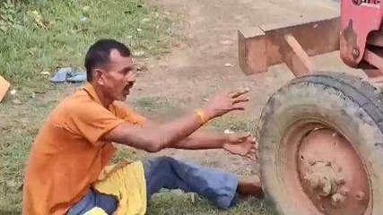 जमुई: देखिए पूर्ण शराबबंदी की नजारा, नशे में चूर युवक ने जमकर किया हंगामा