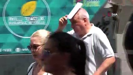 Avertissement de haute température avec 21 de Météorologie ! Ne sortez pas sauf en cas d'absolue nécessité.