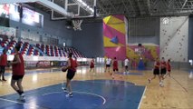 ZONGULDAK - Kurulduğu yıl üst lige yükselen Zonguldak Spor Basket 67'de tek hedef Süper Lig
