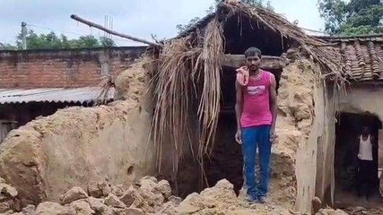 अम्बेडकर नगर: आंधी-बारिश ने फिर मचाई तबाही, गरीबों के उजड़े आशियाने