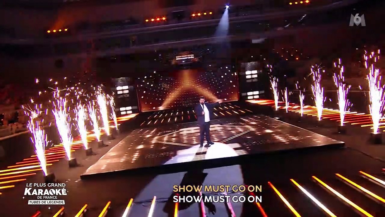 Aurélien Vivos chante "The Show Must Go On" de...