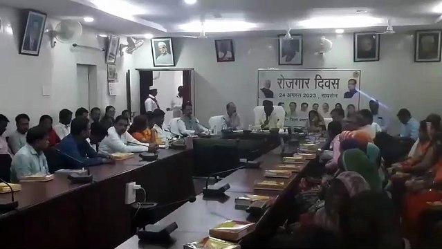 रोजगार दिवस पर जिले में 6188 हितग्राहियों को वितरित की गई 9547.86 लाख रू की राशि