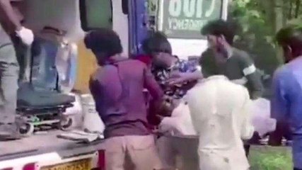 నంద్యాల జిల్లా: శ్రీశైలం ఘాట్ రోడ్డులో రోడ్డు ప్రమాదం