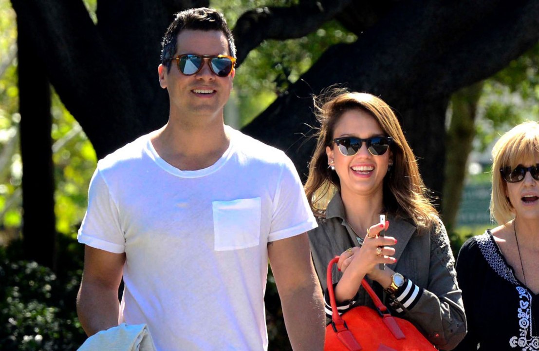 Jessica Alba and Cash Warren split up beacuse of his jealousy