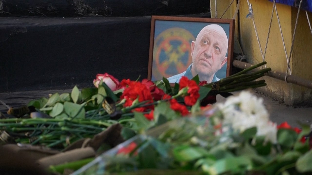 Prigoschin-Anhänger in Trauer: 'Er war wie ein Vater'