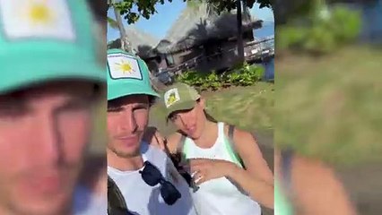 Tamara Falcó posa en bikini desde la Polinesia Francesa