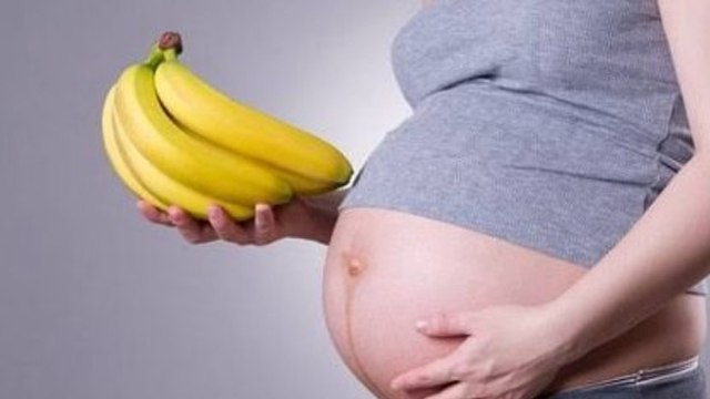 Pregnancy Me Kela Khana Chahiye Ya Nahi | प्रेगनेंसी में केला खाना चाहिए या नहीं | Boldsky