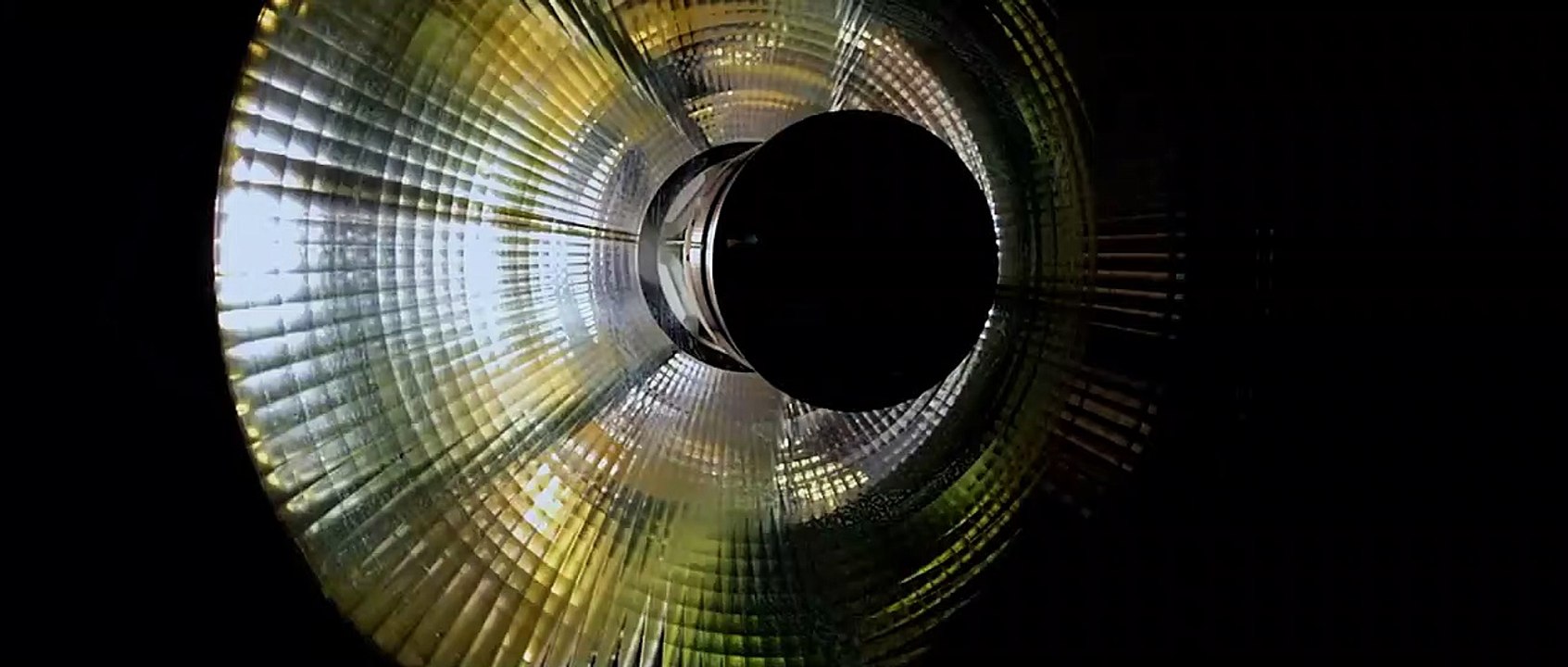 Entre ciel et terre Bande-annonce (FR)