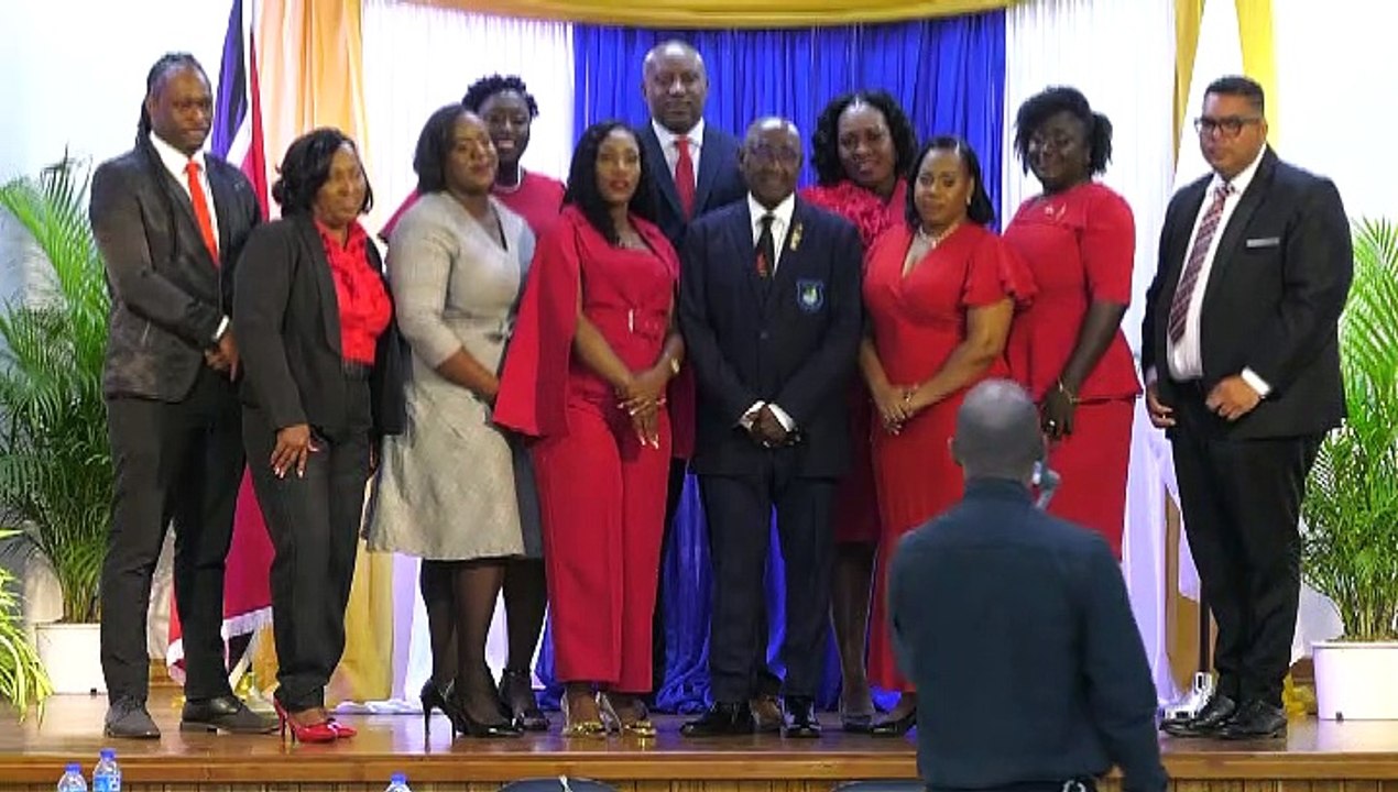 10 COUNCILLORS SWORN IN TO DMBC