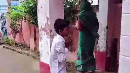 जमुई: क्लास रूम में जाने से पहले बच्चे लेते है भगवान का नाम, लगाते है सुरक्षा की गुहार, जानें क्यों?