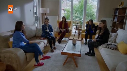 329. Huerfanas (Kirgin Cicekler), en español