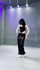 Easy Dance Tutorial for Beginners 💃