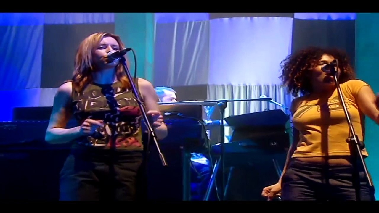 TEXAS — Tired Of Being Alone – (Written by Al Green) | From Texas-Paris: Texas | (Palais Omnisport de Paris Bercy)