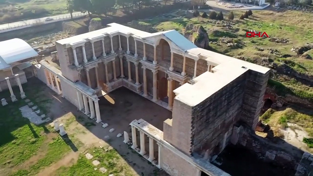 Des traces du tremblement de terre trouvées dans la cité antique de Sardes
