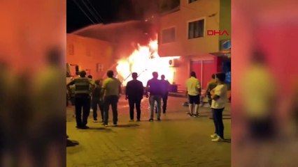 L'incendie de l'épicerie de Bartın s'est propagé aux étages supérieurs