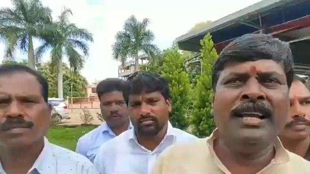 సంగారెడ్డి: గద్దర్ సంస్మరణ సభకు భారీగా తరలి రావాలని పిలుపు